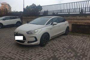 DS5 sport-chic IBRIDA diesel-elettrico