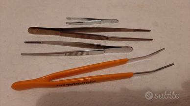 Set di 4 pinzette di precisione