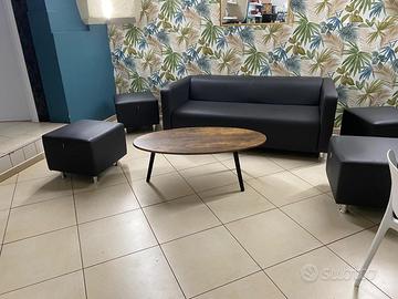 3 divani 6pouf e 1 tavolini