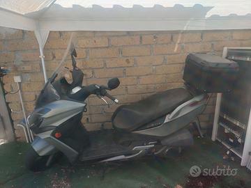 Kymco g dink 300 I abs