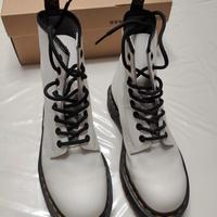 dr martens smooth bex White 
