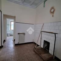 4 LOCALI A SEGNI
