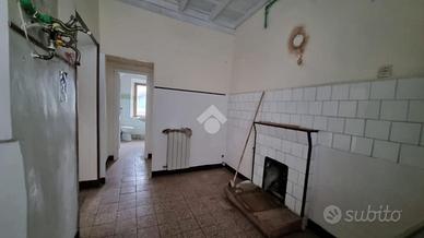 4 LOCALI A SEGNI