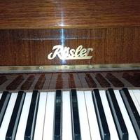 pianoforte verticale strumenti musicali 