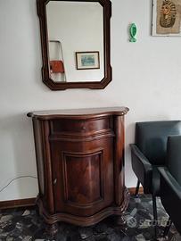 credenza e specchio antichi 