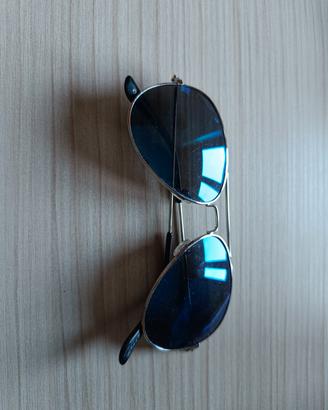 Occhiali da sole blu e argento