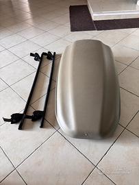 Portapacchi e baule auto.