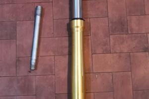 Forcella Sx Honda X-ADV + perno ruota