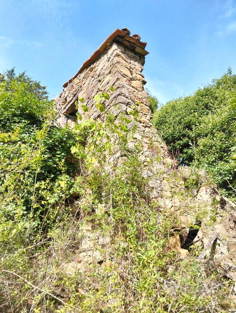 Terreno Panoramico con Rudere Edificabile - Vista 2