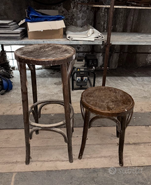 Coppia di sgabelli vintage in legno