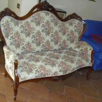 Divano e due poltrone