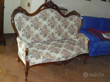 Divano e due poltrone