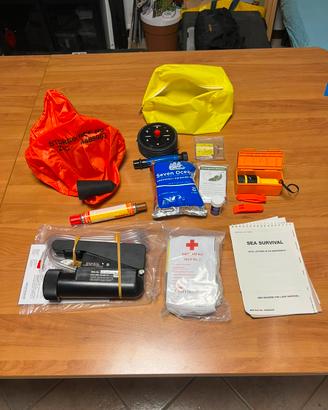 Katadyn Survivor 06 con kit sopravvivenza mare