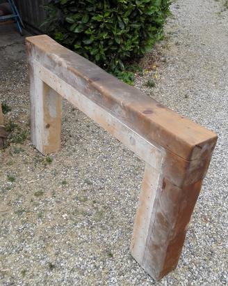 Trave in legno per camino