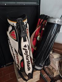 sacche con mazze da golf