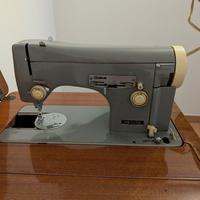 Macchina da cucire Necchi 533 mod 267 mobiletto
