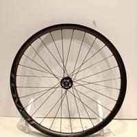 Ruote Roval Traverse 29 in carbonio 