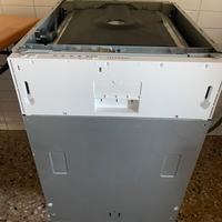 Lavastoviglie da incasso cm. 45 Indesit