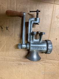 Tritacarne manuale / vintage