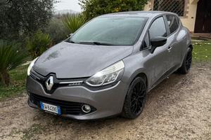 Renault Clio 1.5 dCi 8V 90CV EDC 5 porte GT Line