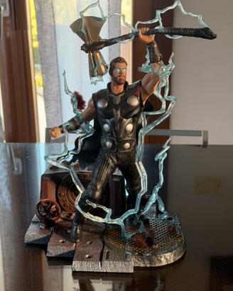 Statua Thor Avengers Infinity War