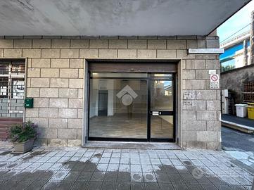 NEGOZIO A CHIAVARI