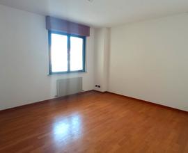 Ufficio / Studio Medico in Palazzina con Ascensore