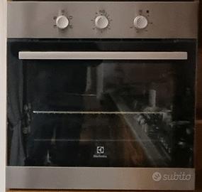 Forno elettrico da incasso con funzione ventilato