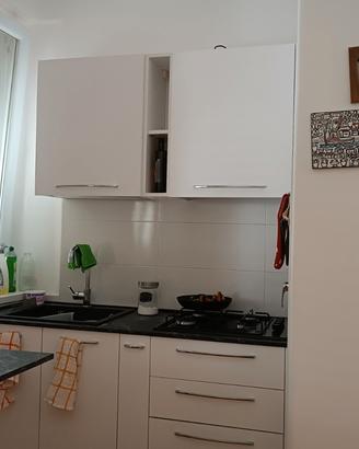 Trilocale ristrutturato con parcheggio ammobiliato