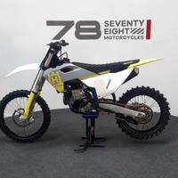 Husqvarna FC 450 - 2023 con cartucce Ohlins