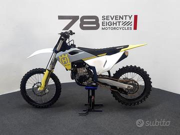 Husqvarna FC 450 - 2023 con cartucce Ohlins