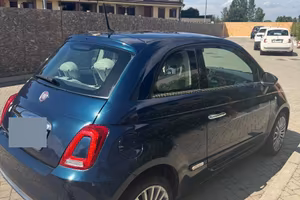 Fiat 500 blu Lounge con cambio automatico