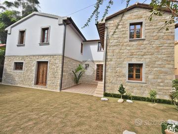 CASA INDIPENDENTE A ASSISI