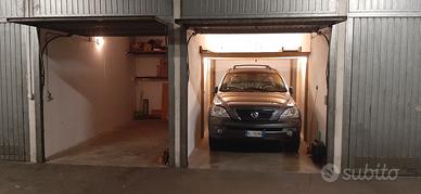 Due garage singoli affiancati