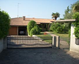 VILLA INDIPENDENTE A PALMANOVA - Rif. R-3220