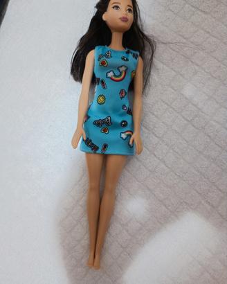 Barbie trendy con abito