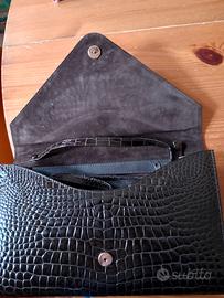 borsa nera con tracolla 