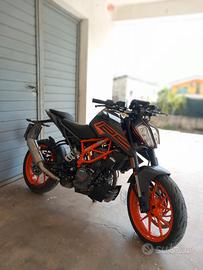 KTM 125 Duke - 2023