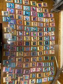 Lotto carte false yu gi oh