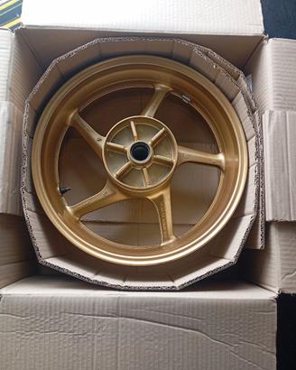 Cerchio Yamaha R1 2004/2014 Post.