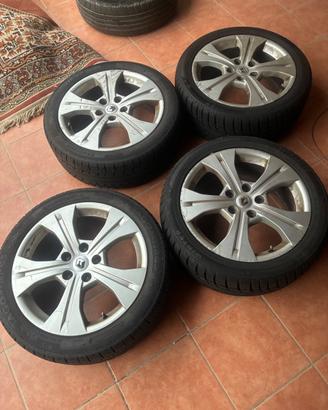 250€cerchi in lega renault meg  + gomme 205/50 R17