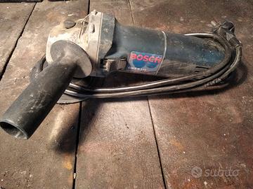 Smerigliatrice angolare Bosh