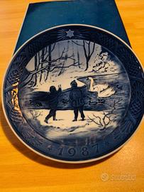 Piatto Royal Copenaghen 1987 originale