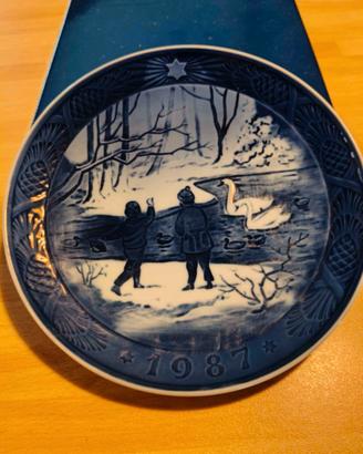 Piatto Royal Copenaghen 1987 originale