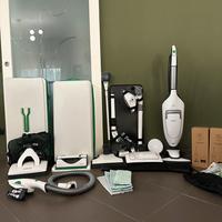 Folletto VK 220 S con kit completo