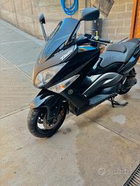 Yamaha T Max - 2008