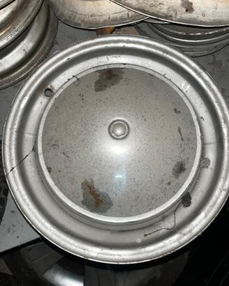 Cerchi o borchie per autobianchi
