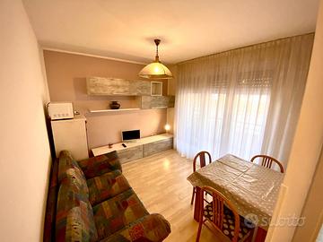 Ampia stanza doppia ristrutturata