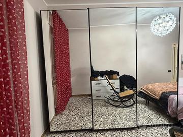 Armadio a specchio scorrvole