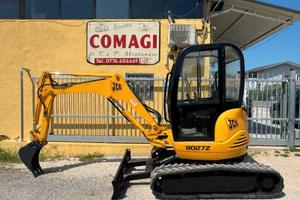 MINIESCAVATORE JCB 8027 GIROSAGOMA